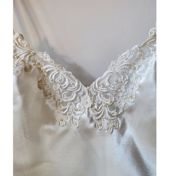 90's Victoria's Secret White Sweetheart Camisole Top with Pearls & Embroidery M - Picture 4 of 4